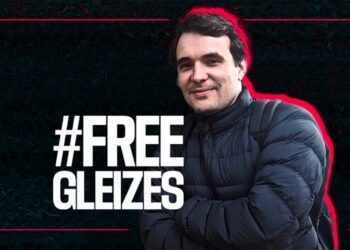 ما أسباب الحكم على الصحفي الفرنسي كريستوف غليزيس في الجزائر؟