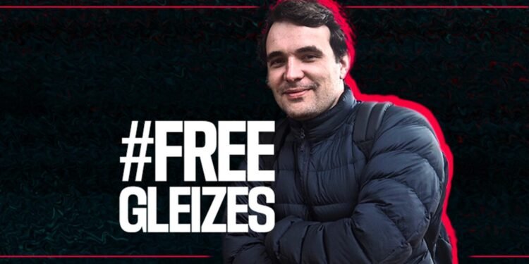 ما أسباب الحكم على الصحفي الفرنسي كريستوف غليزيس في الجزائر؟