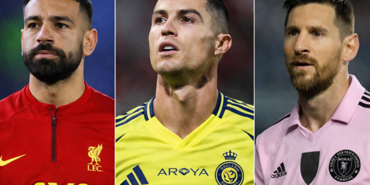 استاد أنفيلد مع مشجعين متوترين أثناء مباراة ليفربول وبورنموت.