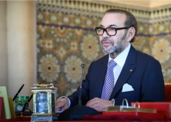 توقيع كتاب في بار في بيرنيه جاذب للجمهور